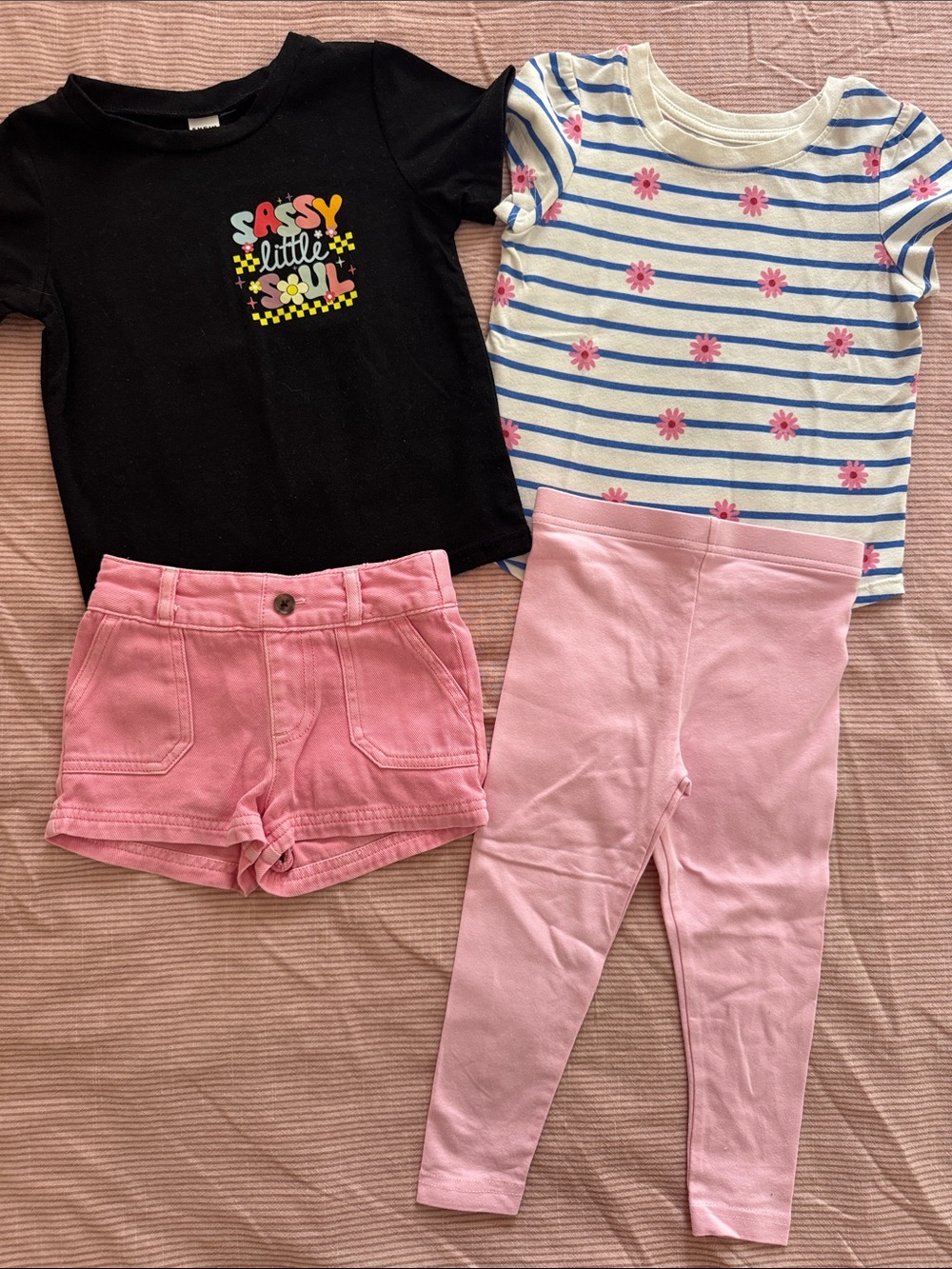 Bundle 2 t-shirt / 1 legging / 1 short